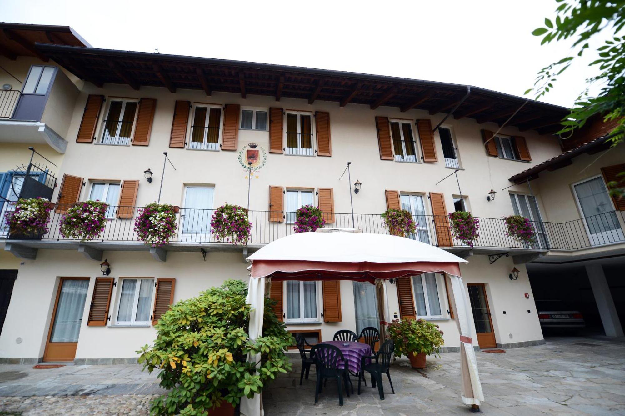 Albergo Venaria Reale Da Matteo Narzole Kültér fotó